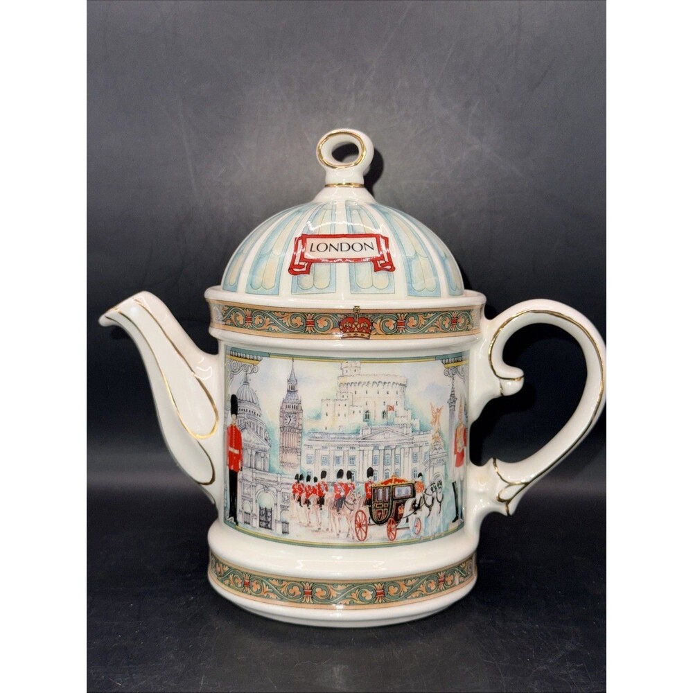 James Sadler Teapot Horse Guards London Heritage Collection England - Excellent